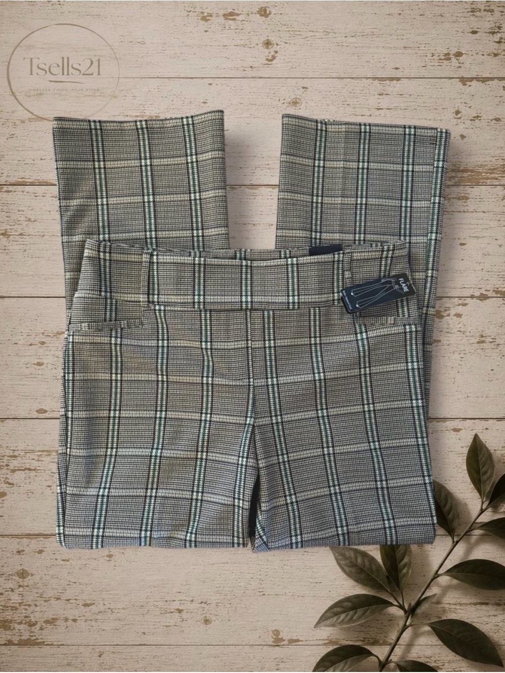 NWT SOHO Apparel Plaid Flare Pull-On Pants - Size XL